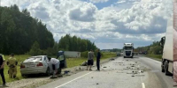 Под Омском BMW выехал на встречку — водитель погиб в лобовом ДТП с Volvo - Om1.Ru