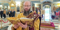 Митрополит Корнилий 5 июля совершил Божественную литургию в кафедральном соборе Архангельска - Архангельская епархия