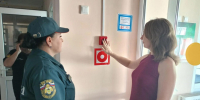 В Апшеронске сотрудники МЧС России провели открытые уроки для малышей детского сада №4: безопасность — в игре и деле - Газета Апшеронский рабочий