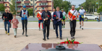 Три дня и 440 километров: в Южно-Сахалинске финишировал велопробег «Огонь Победы» - Администрация г.Южно-Сахалинск