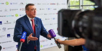 Губернатор Лимаренко открыл международный форум "Крылья Сахалина" - MagadanMedia.Ru