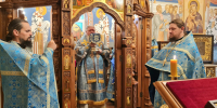 Митрополит Корнилий совершил Божественную литургию в праздник Владимирской иконы Божией Матери - Архангельская епархия