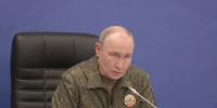 Президент посетил вспомогательный пункт управления Объединённой группировки войск. - Карсунский район
