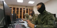 Новобранцы войск беспилотных систем из Ростовской области осваивают навыки управления дронами - Администрация Сальского района