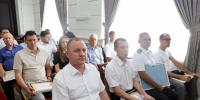 Игорь Бабушкин вручил награды астраханским корабелам и работникам флота - Южная Волна