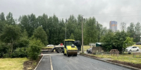Подрядчик приводит в порядок дворовые территории в Петрозаводске - StolicaOnego.Ru