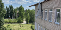В Камышинском районе устраняются последствия урагана, сорвавшего крышу в школе города Петров Вал и наделавшего других неприятностей - Блокнот Камышин