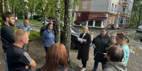 Дела или отчеты? Татьяну Ердякову и Артема Коснырева поблагодарили за приведенный в порядок двор - Справедливая Россия