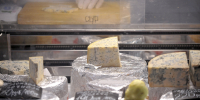 Более 75 килограммов санкционной продукции нашли на столичном рынке - Вечерняя Москва