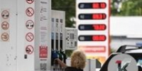 Кофе для соседа: что происходит на калининградских АЗС и как очереди меняют людей к лучшему (фоторепортаж) - Klops.Ru