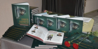 В Новоузенске состоялась церемония вручения 43-го тома Книги Памяти Саратовской области и встреча с Героем России Александром Янкловичем.. - Новоузенский район