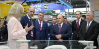 Денис Паслер на площадке ИННОПРОМ-2026 представил Михаилу Мишустину и гостям выставки промышленный потенциал региона - Департамент информационной политики