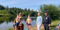 В Кирилловском округе состоялся рейд по обеспечению безопасности на водных объектах.. - Кирилловский муниципальный округ