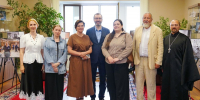 В Законодательном собрании Иркутской области открылась фотовыставка &quotЛица милосердия&quot (12+) Мария Иванова - IrkutskMedia.Ru