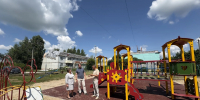 В рамках Народной программы в Перемышле обновили детскую площадку - Законодательное Собрание