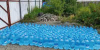 Волонтёры подвозят воду в СНТ «Шахтёр», пострадавшее от паводка - ОТВ