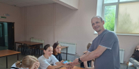 Ветеран СВО встретился с молодежью в «Роднике» - НоКС ТВ