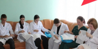 Во время летней практики наши школьники поближе познакомились с работой врачей и медсестёр. - Ракитянский район
