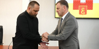 В Краснодаре наградили мужчину, обезвредившего нападавшего в ТЦ - Газета Кубань Сегодня