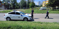 Сотрудники самарского ГАИ поздравили горожан с наступающим Днем семьи, любви и верности - SamaraGIS.Ru