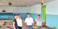 Динис Юсупов ознакомился с ходом капитального ремонта Сельского дома культуры в деревне Чишма-Уракаево - Аскинский район