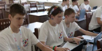 Одаренные школьники проходят летние интенсивы по физике и информатике в центре «Ступени успеха» - Министерство образования