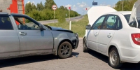 Произошло попутное столкновение легковушек - TltGorod.Ru