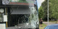 «Лобовуха» всмятку: в Челнах автобус попал в ДТП с легковым автомобилем (ФОТО) - TatPressa.Ru