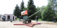 В Карачевском районе проводится регулярная работа по поддержанию порядка на местах боевой славы — памятниках, братских могилах, монументах.. - Администрация Карачевского района