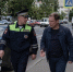 Вышел из машины, иду домой, вдруг догоняет инспектор ГАИ и требует предъявить документы - что делать водителю - Pg12.Ru