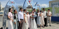 На главной площади Якутии поздравили молодоженов - Yakutia-Daily.Ru