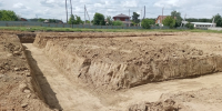 В поселке Мегет Ангарского городского округа дан старт строительству современного физкультурно-оздоровительного комплекса. Объект возводится на месте бывшего стадиона «Луч» на улице Лучистая в рамках государственной программы «Развитие физической культуры - Министерство строительства