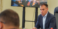 Глава Вологды Сергей Жестянников проводит совещание по вопросам функционирования системы общественного транспорта города. - Администрация г. Вологда