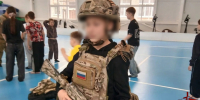 В Чите сотрудники ОМОН «Коршун» провели урок мужества для школьников - Росгвардия