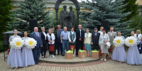 Юбилярам семейной жизни вручили награды - Городская Дума