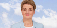 Председатель Архангельского областного Собрания Екатерина Прокопьева поздравила северян с Днём семьи, любви и верности - Сетевое издание Пинежье