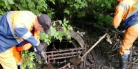 В Иркутске продолжают ликвидировать последствия сильного дождя - Baikal24.Ru