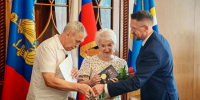 Олег Болоховец вручил супружеским парам Костромы медали «За любовь и верность» - Город Кострома