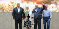 Более 40 новгородских семей удостоены наград в День семьи, любви и верности - Правительство Новгородской области