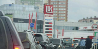 Почему на АЗС выстраиваются длинные очереди: водители объяснили причины - Город Че