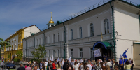 В День семьи, любви и верности в Нижнем Новгороде состоялось шествие многодетных семей - Нижегородская епархия