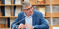 Миляев наградил тульские семьи, ставшие примером крепких отношений - Tula.Sm.News