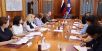 Айсен Николаев провел совещание с руководством Федеральной службы госстатистики - ГТРК Саха