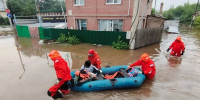 Спасатели эвакуировали на лодках жителей подтопленного поселка под Красноярском - ИА Хакасия