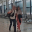 Подозреваемую в убийстве 5-летней дочери доставили из Новосибирска в Ачинск - Precedent.TV