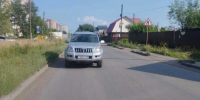 В Омске джип сбил ребёнка на велосипеде. Мальчик пытался переехать дорогу - Om1.Ru