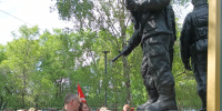 Ветераны СВО юга края и общественники встретились на Аллее памяти, чтобы возложить цветы к мемориалу участникам боевых действий.jpg - Власть Труда