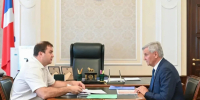 Губернатор обсудил с главами двух районов Омской области подготовку к зиме - Om1.Ru