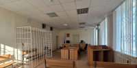Суд продлил арест мужчине, обвиняемому в метании ножа - Сухоложский городской суд