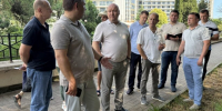 Депутат Денис Скрыгин инициировал выезд на набережную вдоль улицы Полтавской по обращению жителей - Городское Собрание